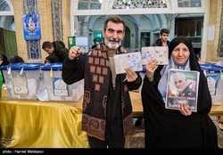 ۱۰ نکته درباره مشارکت و نتایج انتخابات مجلس یازدهم/ نظرسنجی‌ها قبل از انتخابات چه می‌گفتند؟