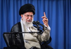 امام خامنه‌ای: حج یک کار سیاسی است که عیناً تکلیف دین است