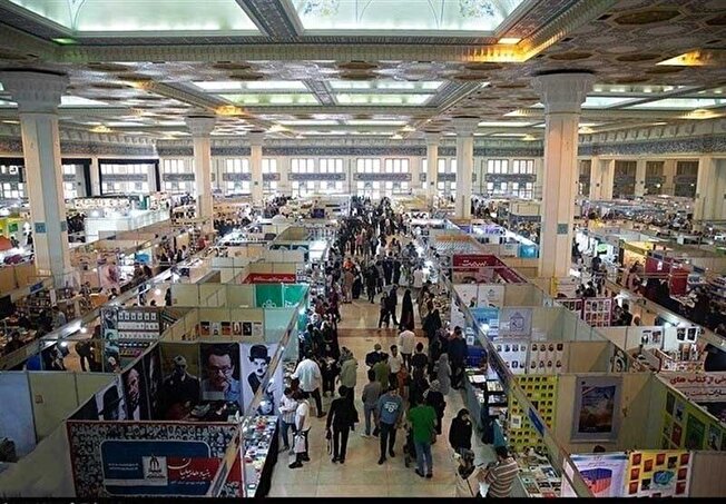 ناشران الکترونیک پس از چند سال کشمش به شبستان مصلی میآیند ناشران الکترونیک پس از چند سال کشمش به شبستان مصلی میآیند
