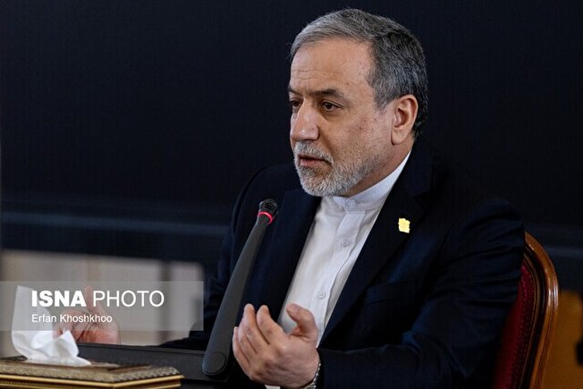 توییت عراقچی درباره جلوگیری از حضور او در داووس