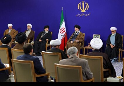 عکس / دیدار اعضای ستاد برگزاری کنگره بزرگداشت آیت‌الله سید محمدهادی میلانی با رهبر معظم انقلاب