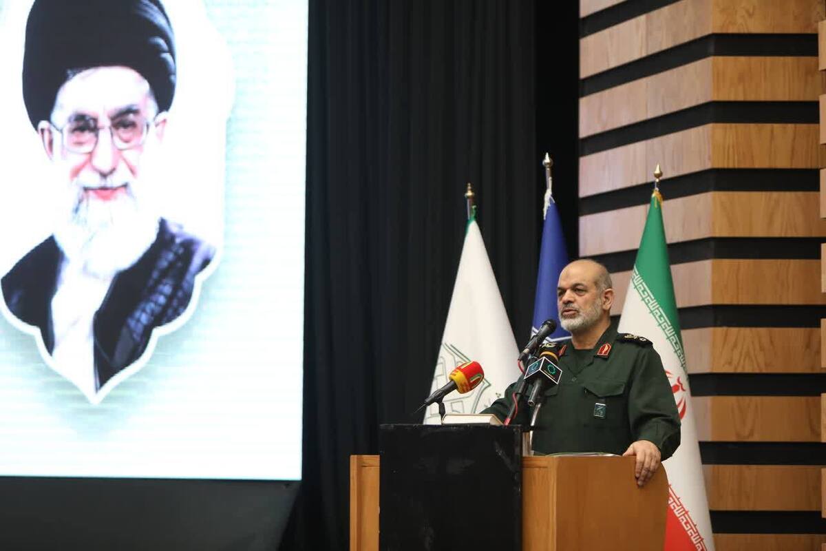 سردار وحیدی: سناریوی دشمن پس از شکست در جنگ ۱۲روزه، انتقال ناامنی از بیرون به درون کشور بود