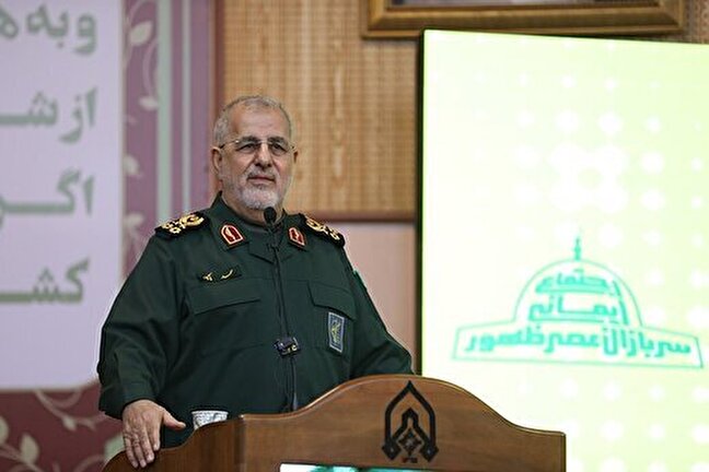 سرلشکر پاکپور: پاسداران انقلاب دست بر ماشه مهیای اجرای دستور و تدابیر فرمانده معظم کل قوا هستند