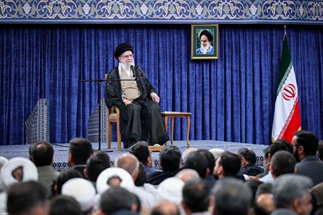 رهبر انقلاب: اگر امت اسلامی متحد بود، قضایای غزه و یمن اتفاق نمیافتاد رهبر انقلاب: اگر امت اسلامی متحد بود، قضایای غزه و یمن اتفاق نمیافتاد