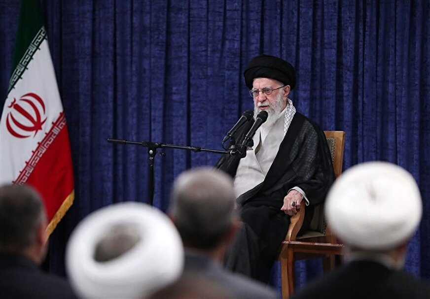 امام خامنهای: یقه جنایتکار نباید رها شود/ همه باید اتحاد ملی را حفظ کنند امام خامنهای: یقه جنایتکار نباید رها شود/ همه باید اتحاد ملی را حفظ کنند