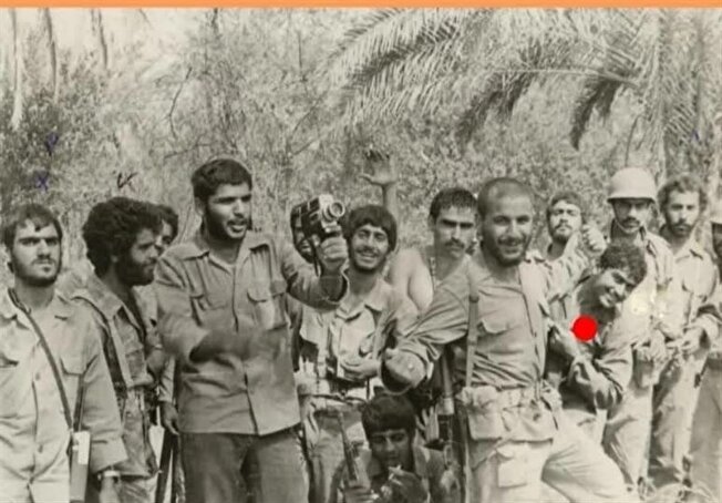 شعری که برای ایرانیان نماد پیروزی شد/با وضو وارد خرمشهر شدیم شعری که برای ایرانیان نماد پیروزی شد/با وضو وارد خرمشهر شدیم