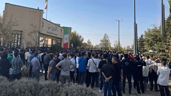 پشت پرده تجمع در مقابل دانشگاه بوعلی چه بود؟ / فعال شدن شبکه همکاری تروریسم رسانه‌ای و اوباش اجاره‌ای + اسناد و تصاویر