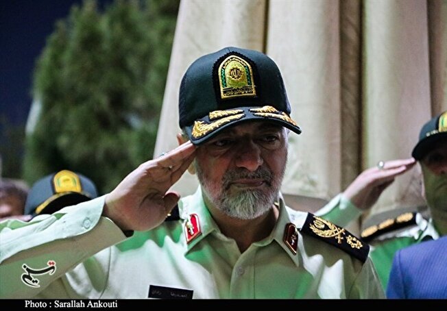 لبیک فرمانده کل فراجا به رهبر انقلاب/ از هیچ کوششی دریغ نخواهیم کرد لبیک فرمانده کل فراجا به رهبر انقلاب/ از هیچ کوششی دریغ نخواهیم کرد