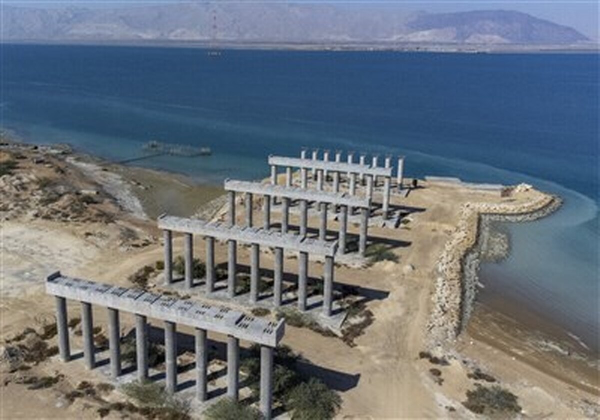 پل خلیج‌فارس؛ پروژه‌ای به درازی عمر ۶ دولت