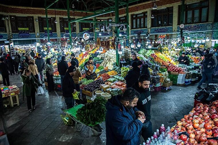 عکس/ حال و هوای تهران در آستانه شب یلدا